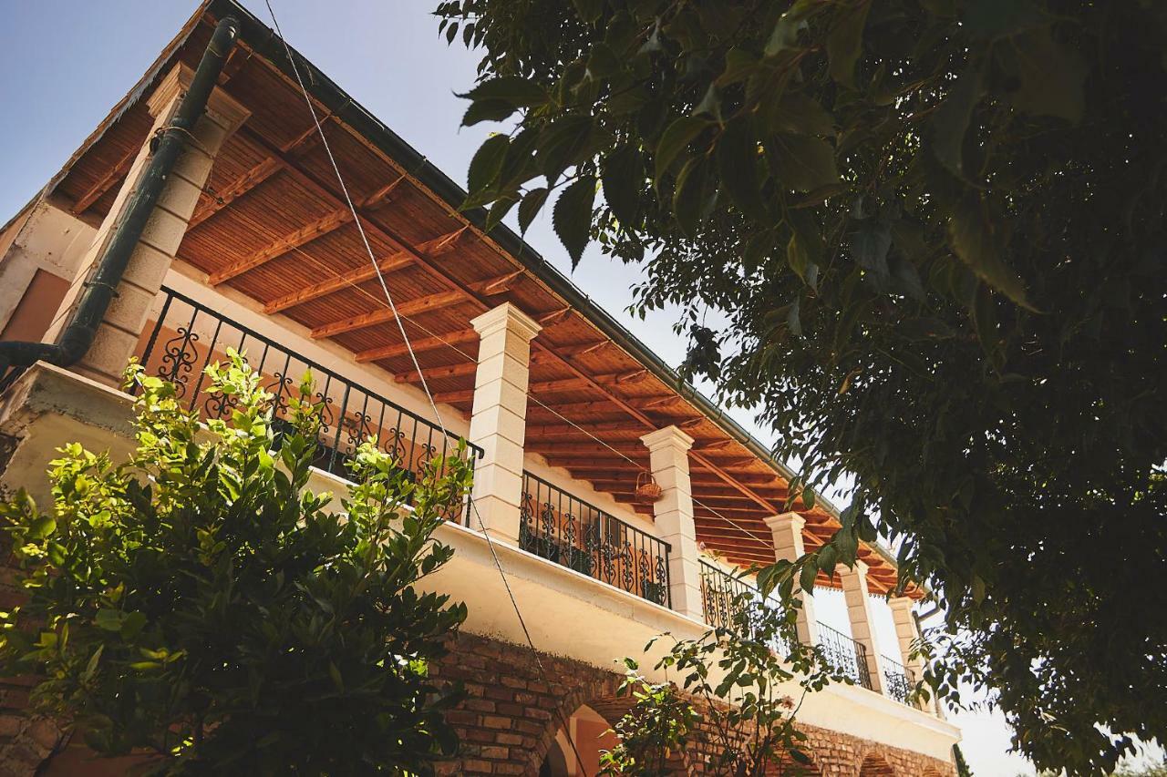 The Guund House Apartment Xanthatai Ngoại thất bức ảnh