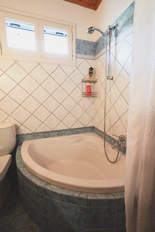 The Guund House Apartment Xanthatai Ngoại thất bức ảnh