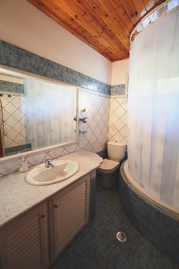 The Guund House Apartment Xanthatai Ngoại thất bức ảnh